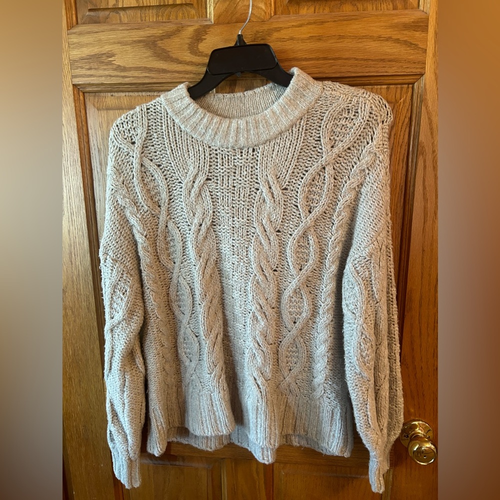 American eagle sweater
